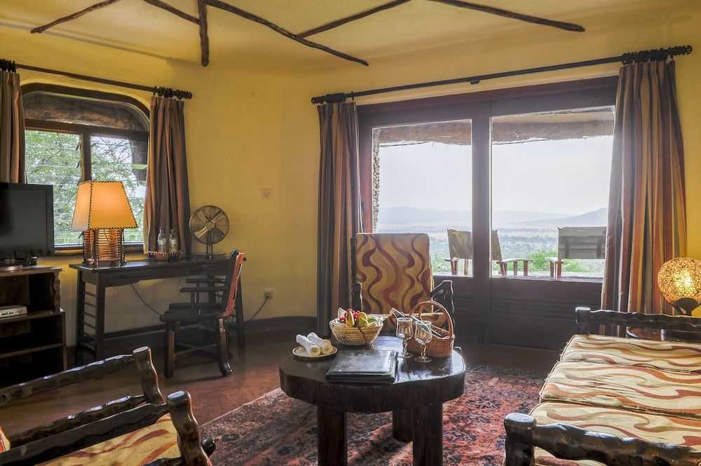 Serengeti Serena Safari Lodge Standard Room 4