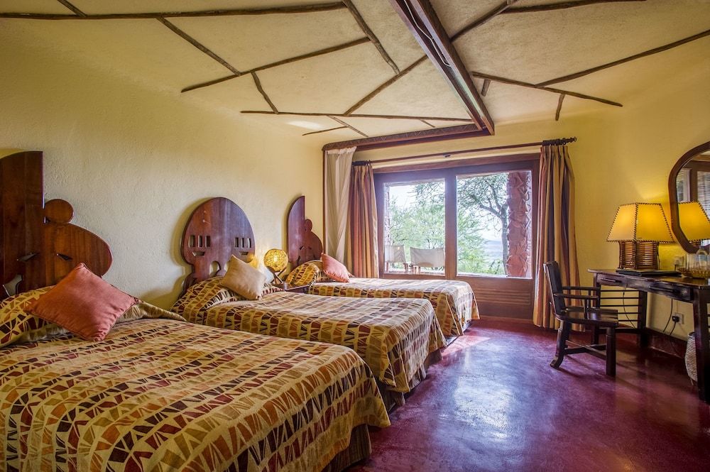 Serengeti Serena Safari Lodge Standard Room 3