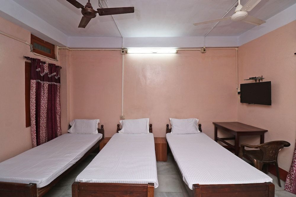 undefined SPOT ON 41656 Hotel Maruti 5