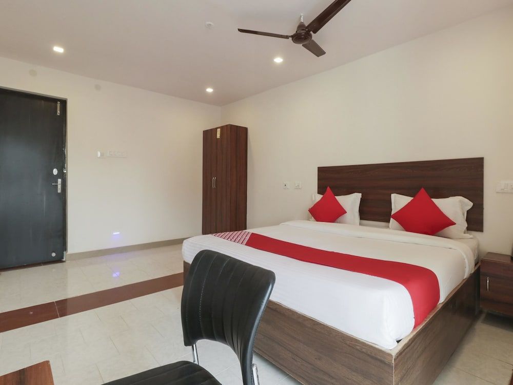 undefined OYO Flagship 16390 Chukkapalli Chambers 9