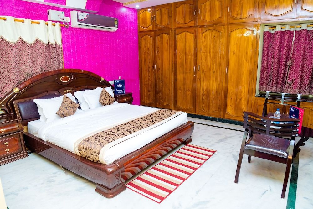 OYO 9054 Velaga Inn Double or Twin Room 8