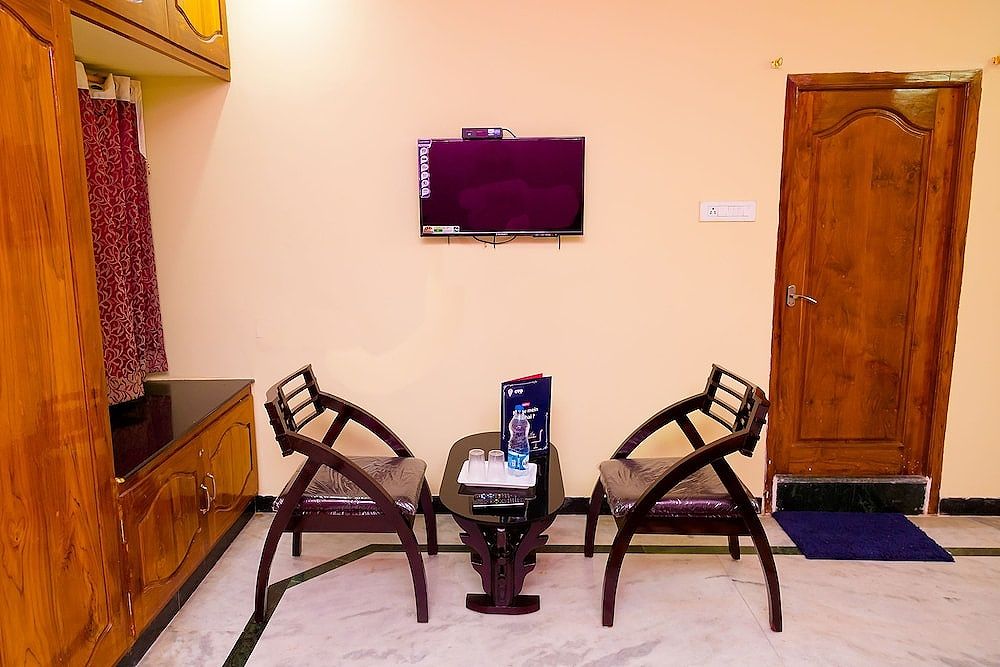 OYO 9054 Velaga Inn Double or Twin Room 13