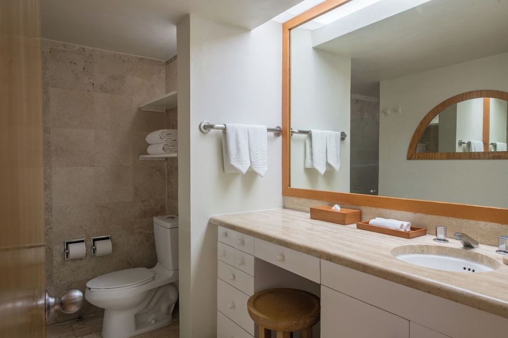 Club Regina Cancun Studio w/Kitchenette 5