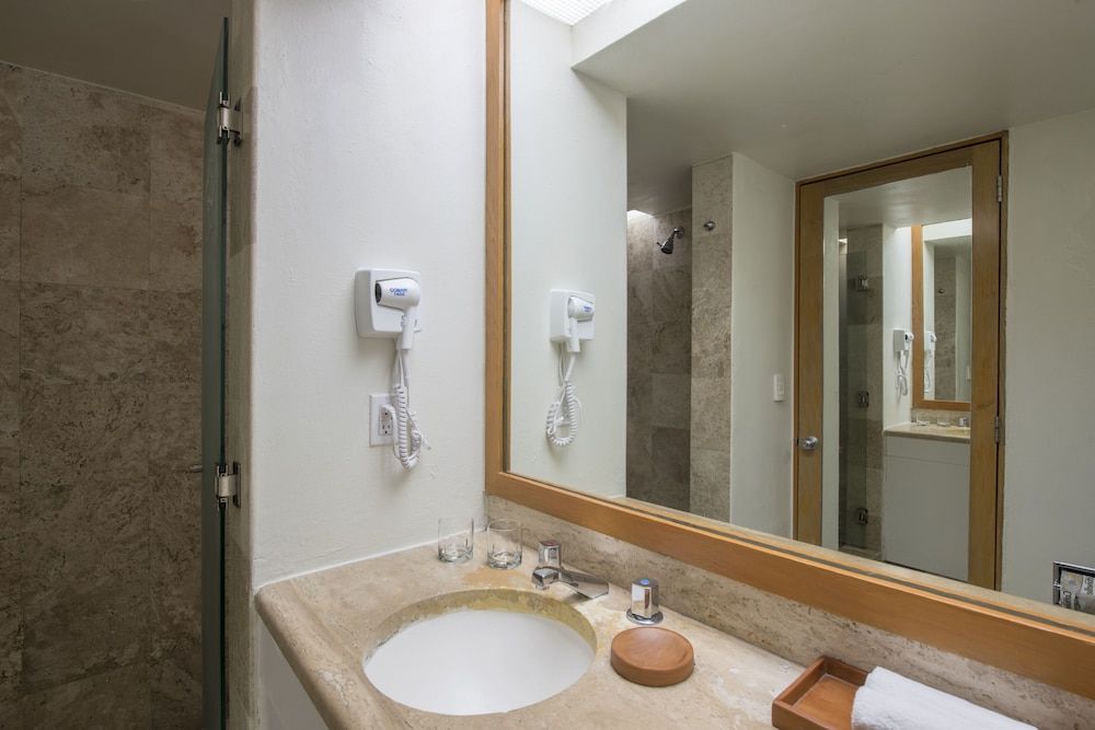 Club Regina Cancun Studio King, Jetted Tub 6