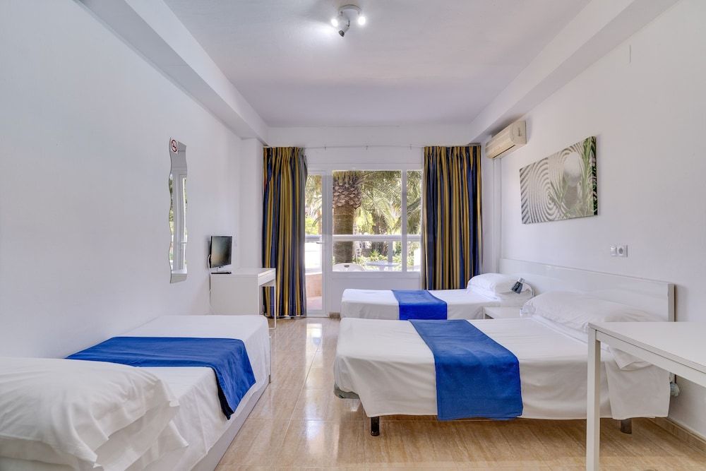 Las Palomas Apartments Econotels Studio, Pool View 8