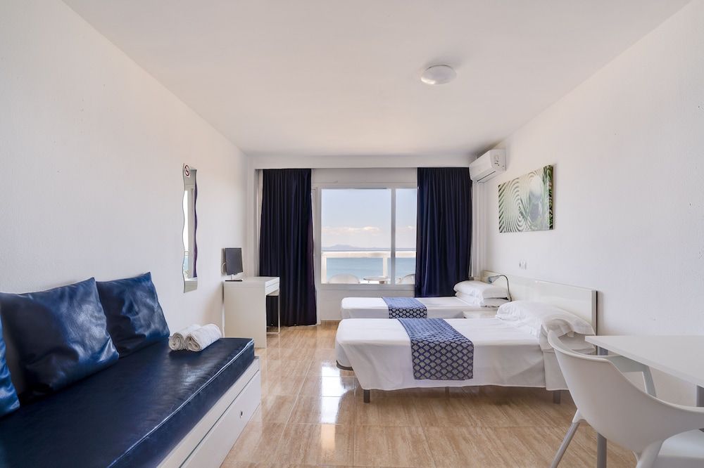 Las Palomas Apartments Econotels Studio, Sea View 2