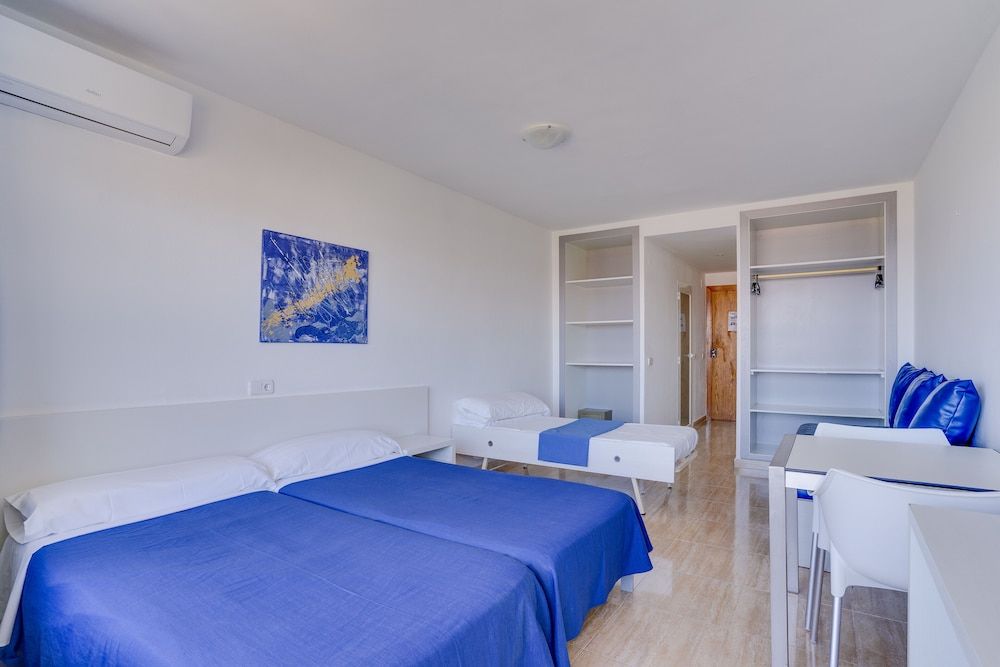 Las Palomas Apartments Econotels Studio, Pool View 3