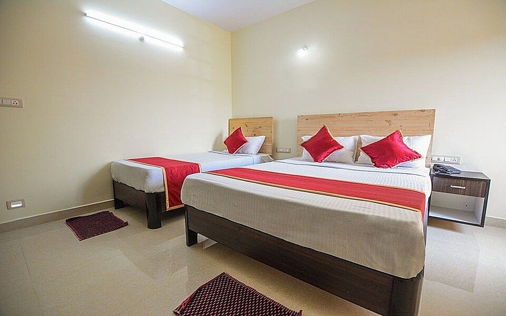 NAMSTAY - Sri Krishna Comforts Deluxe Triple Room 5
