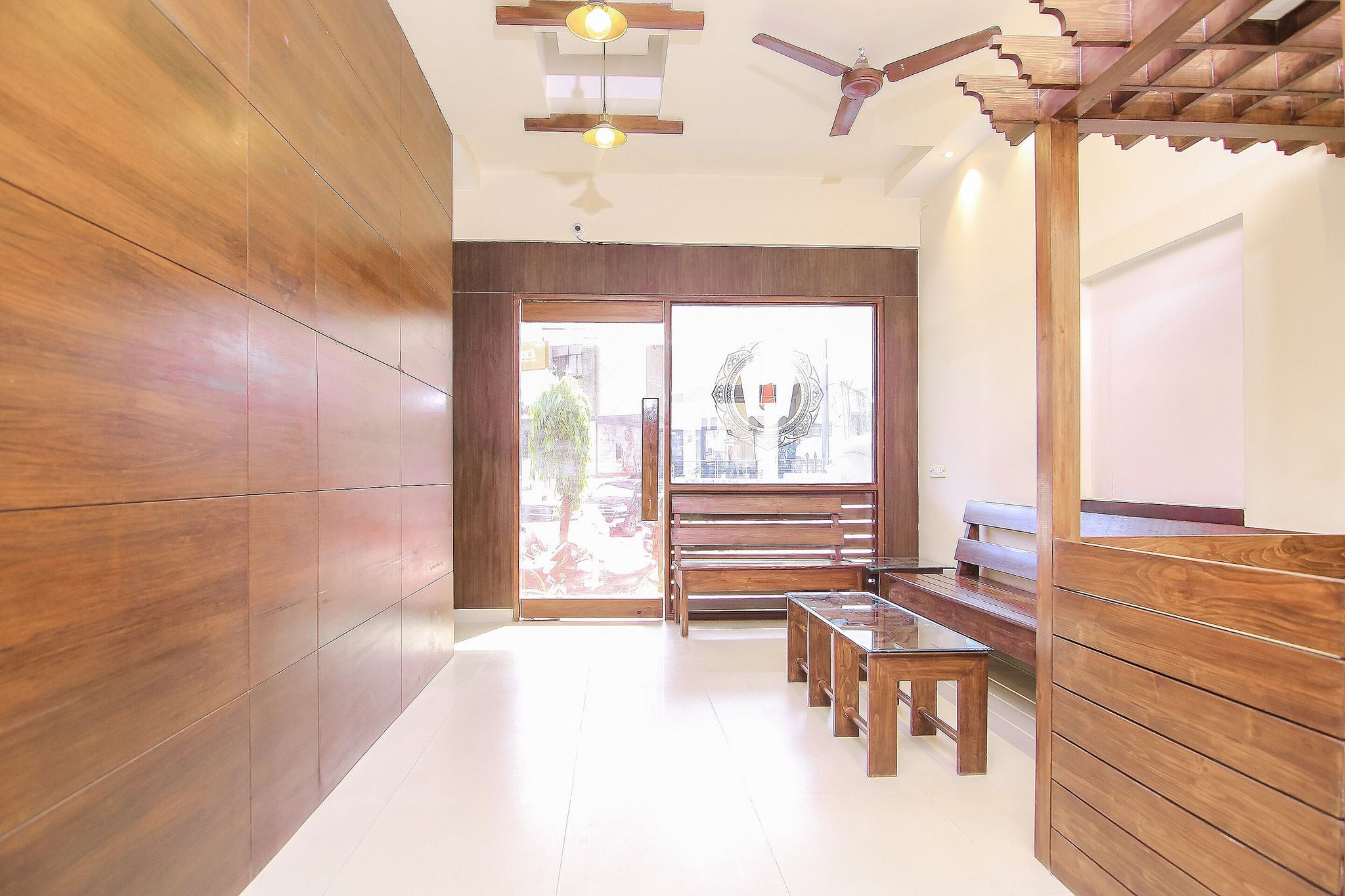 undefined Hotel R B International 3