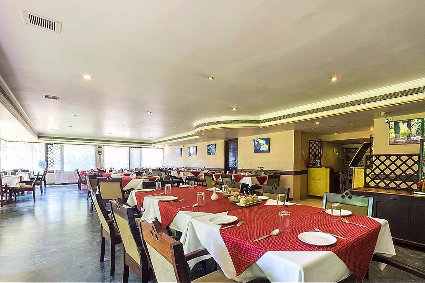 undefined Royal Inn 5
