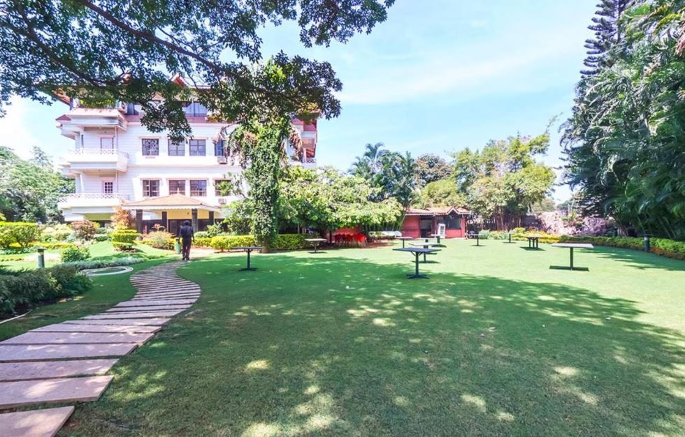 undefined Royal Inn 2
