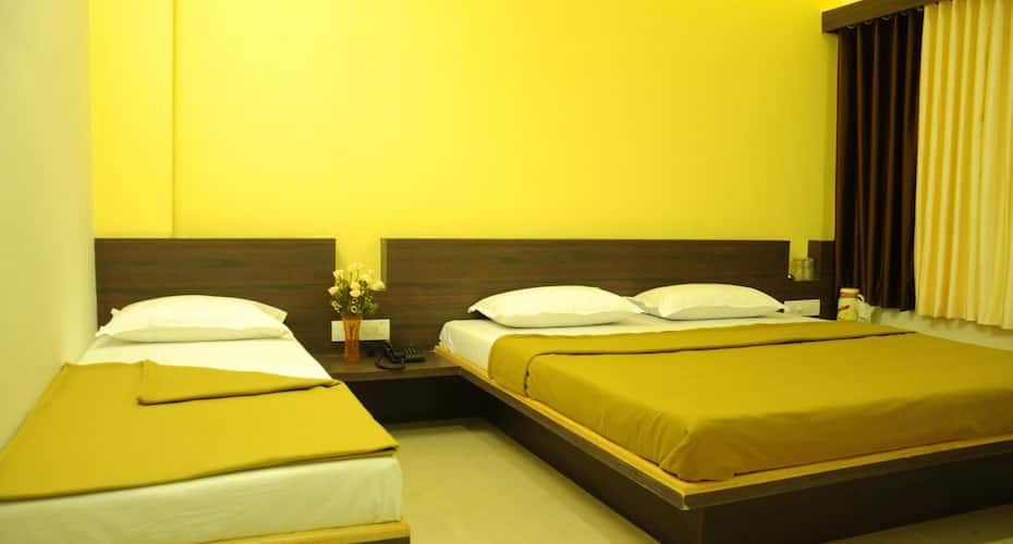 undefined Hotel Om Executive 9