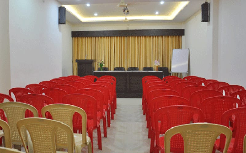 undefined Hotel Om Executive 2