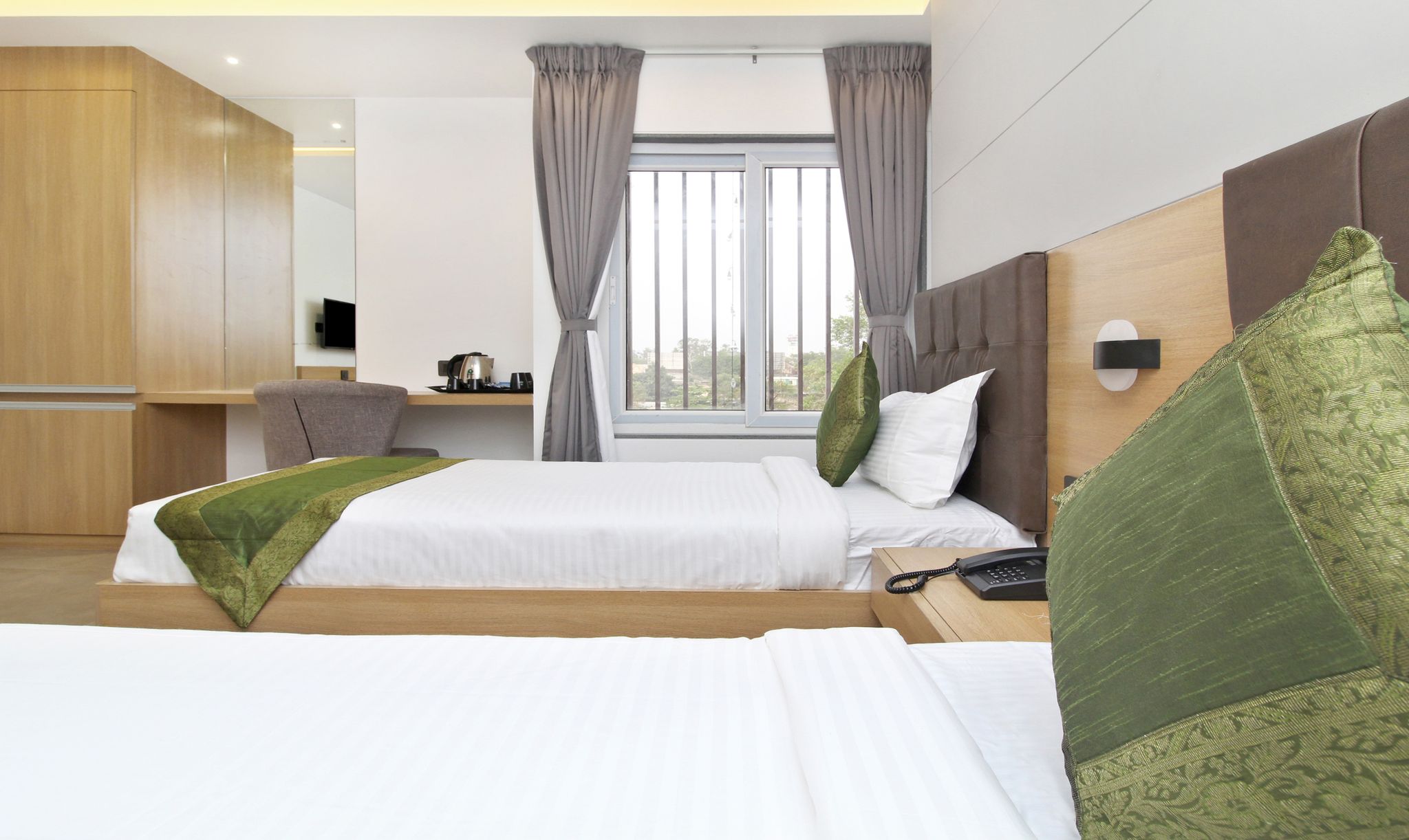 Treebo City Inn Satara Deluxe Double Room 5