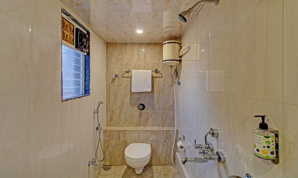 Treebo Sai Samrat Resort Satara Deluxe Double Room 6