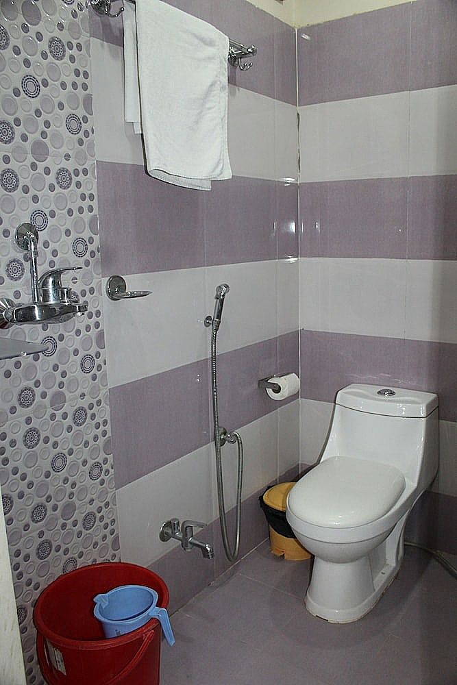 ADB Rooms Park Inn Varanasi Deluxe Double Room, 1 Bedroom 7