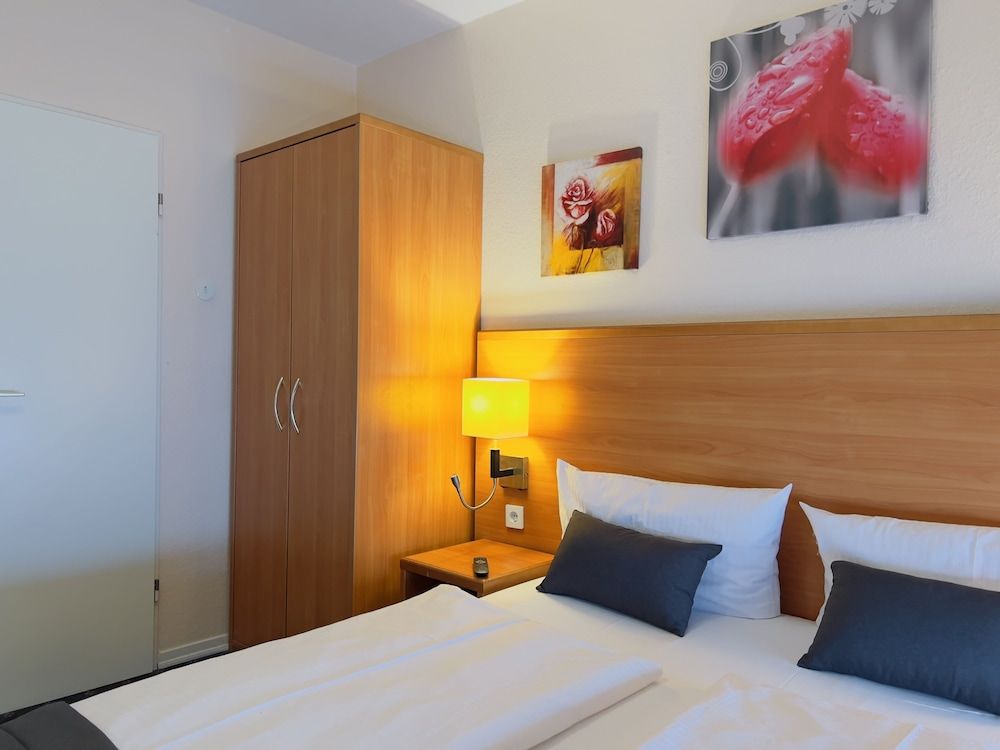 Elbbrücken Hotel Economy Double Room 3