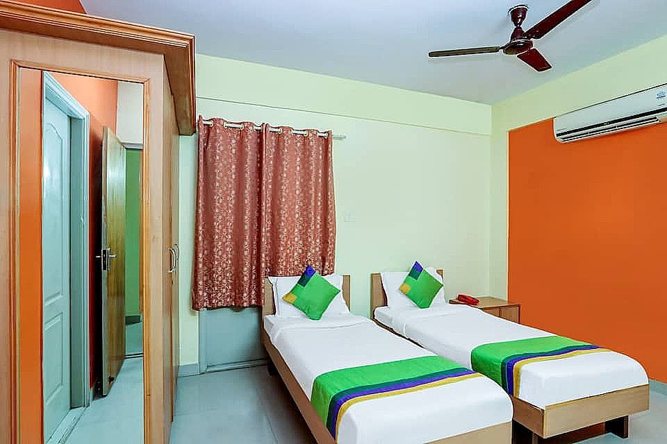 Itsy Hotels Jasmine Deluxe Double Room 7