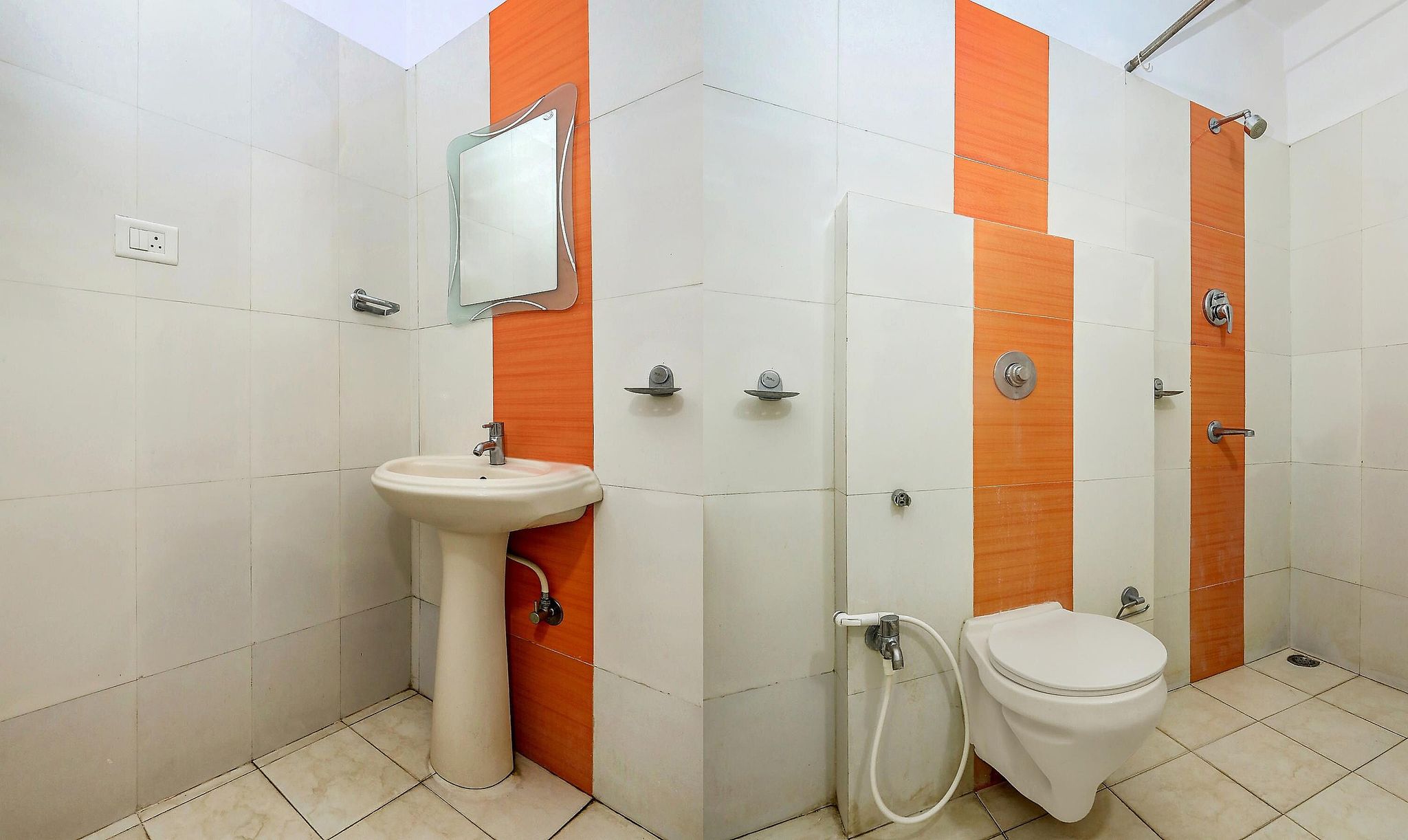 Itsy Hotels Jasmine Deluxe Double Room 10