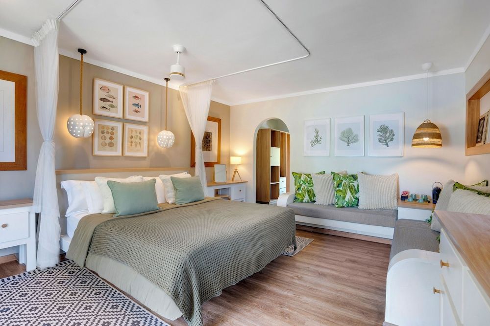 Indian Ocean Lodge Standard Double Room 5