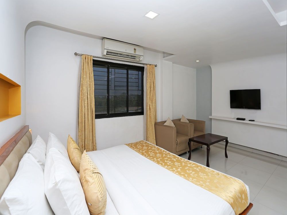 OYO 6315 Golden Leaf Resort Double or Twin Room 3