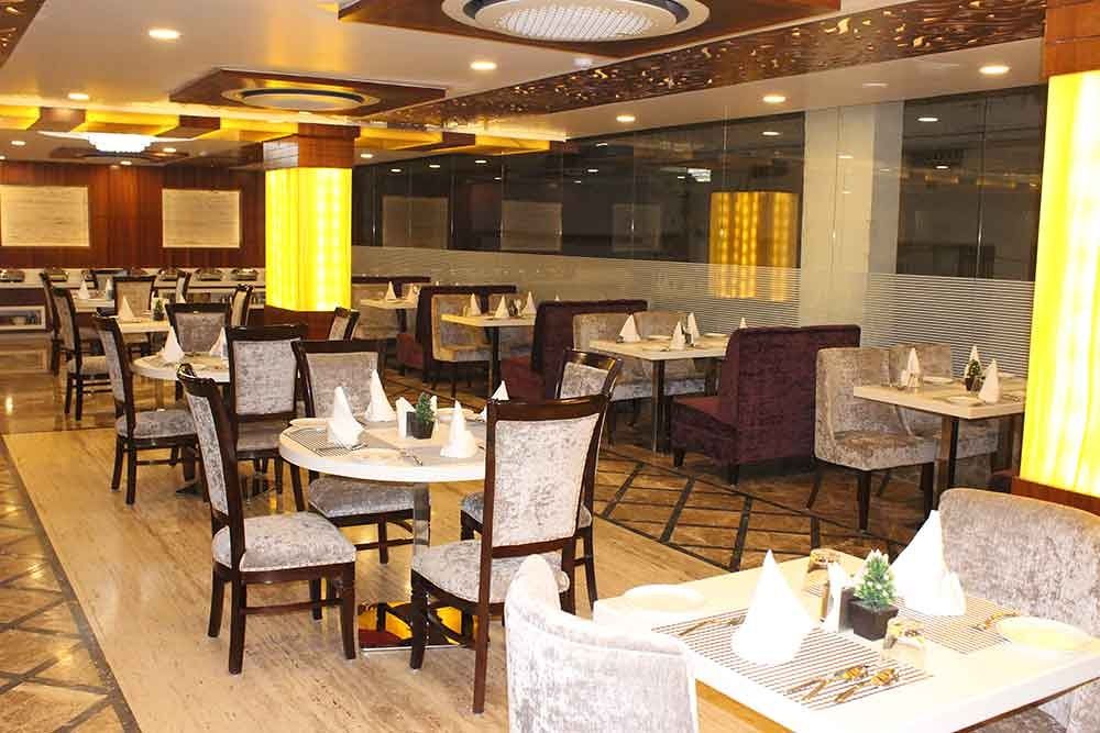 Food & Dining