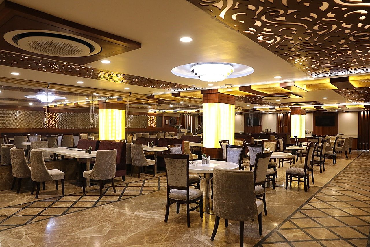 Food & Dining