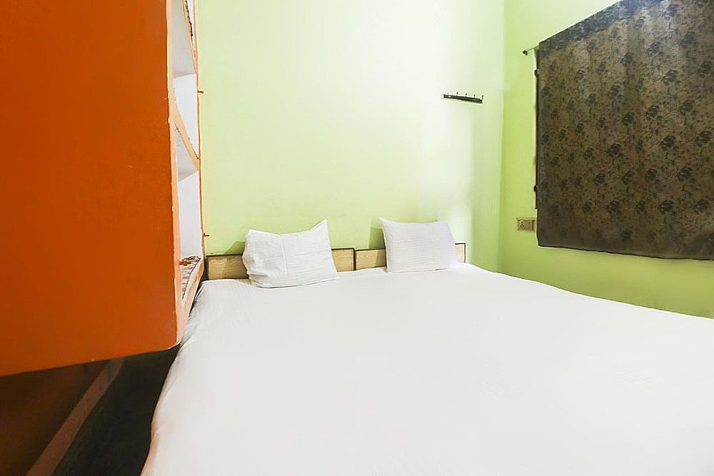 SPOT ON 60947 Godavari Lodge Room 2