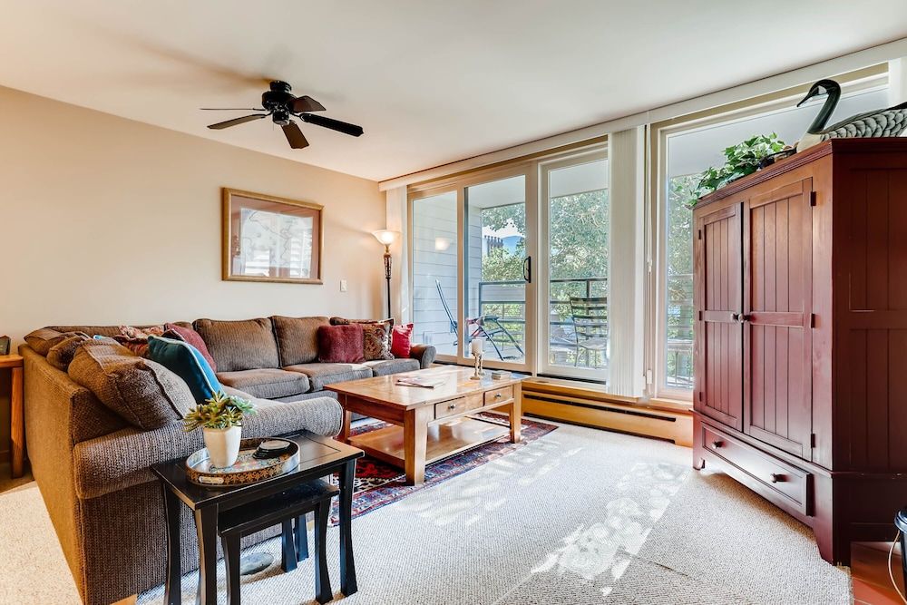 Simba Run Condos 2Bed 2Bath Premier Condo, 2 Bedrooms 6