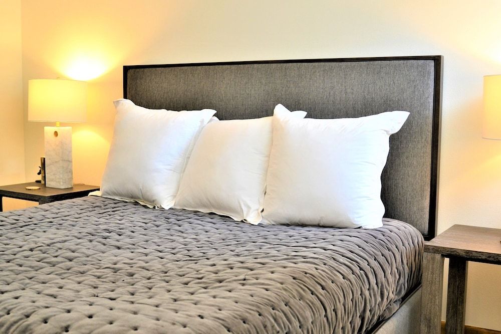 Simba Run Condos 2Bed 2Bath Premier Condo, 2 Bedrooms 5