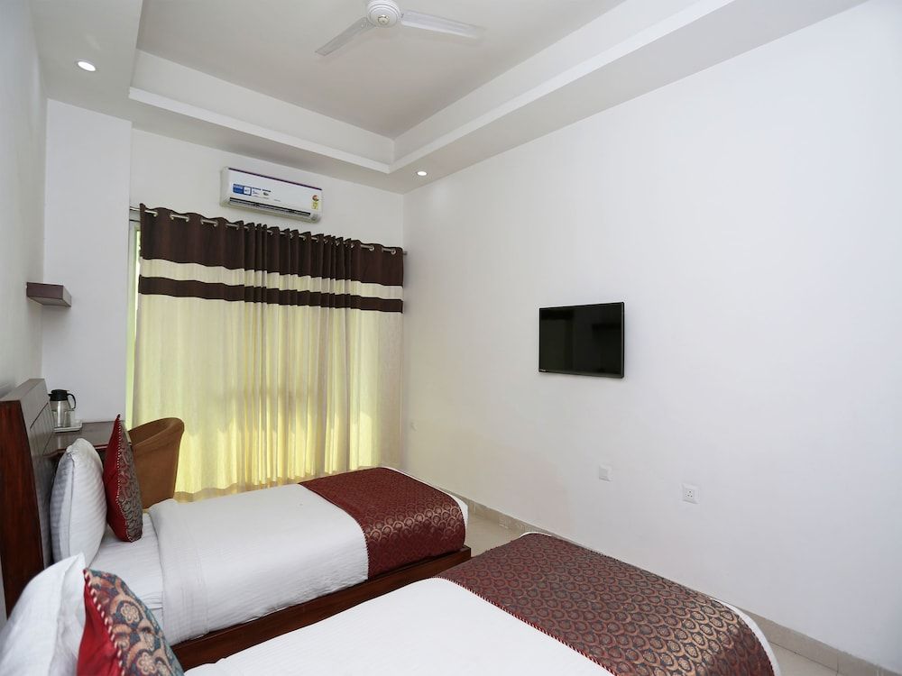 OYO 5474 Hotel Aries Double or Twin Room 16