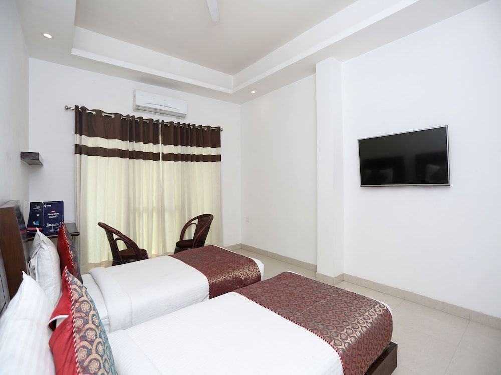 OYO 5474 Hotel Aries Double or Twin Room 12