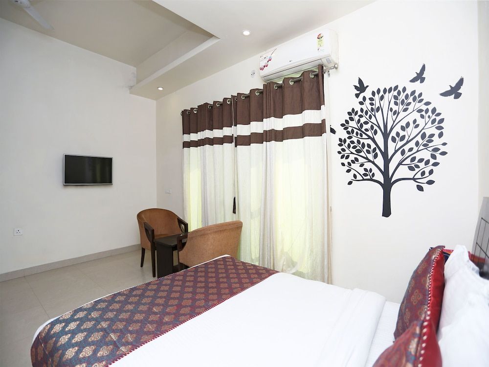 OYO 5474 Hotel Aries Double or Twin Room 9