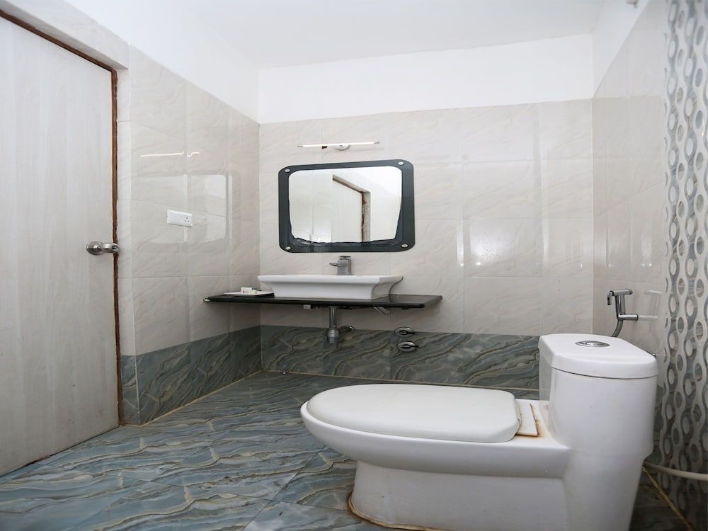 OYO 5474 Hotel Aries Double or Twin Room 20