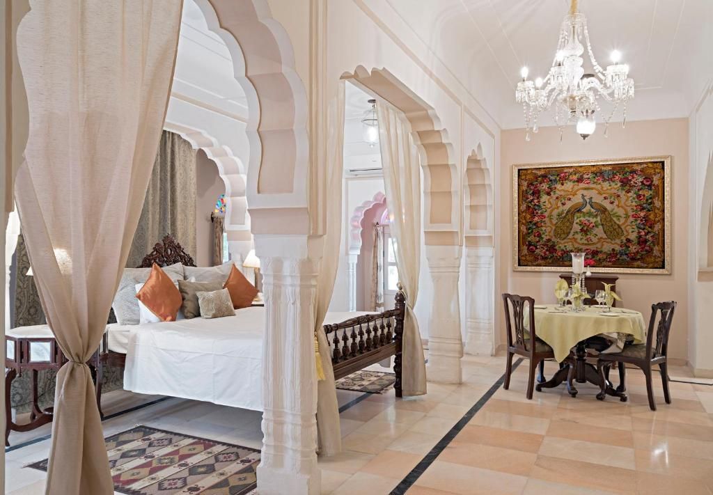 Deluxe Double and Twin Room