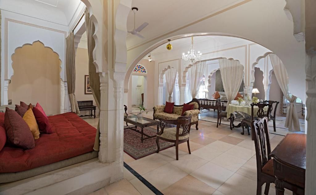 Alsisar Mahal- Heritage Hotel Deluxe Double and Twin Room 3