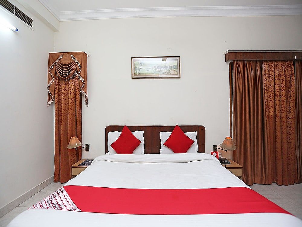 OYO 2257 Hotel MM Continental Standard Room 6