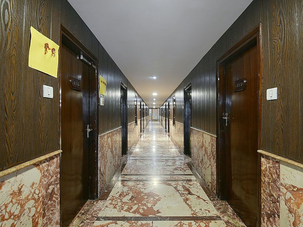 undefined OYO 10706 Hotel Siddhartha 9