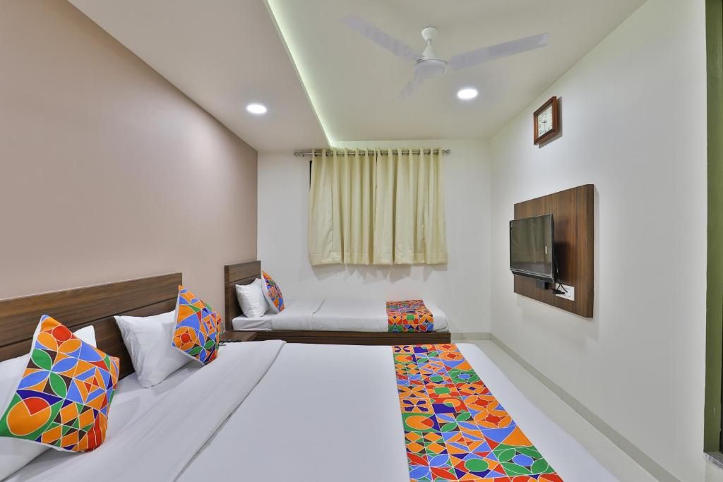 undefined Hotel Nice 8