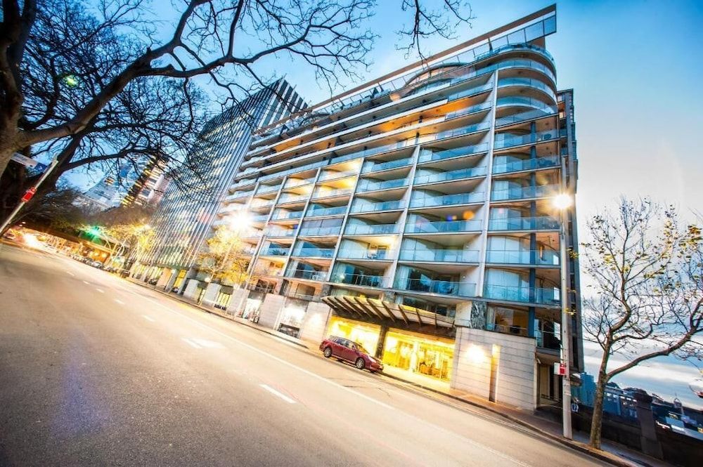 undefined Pullman Quay Grand Sydney Harbour 3