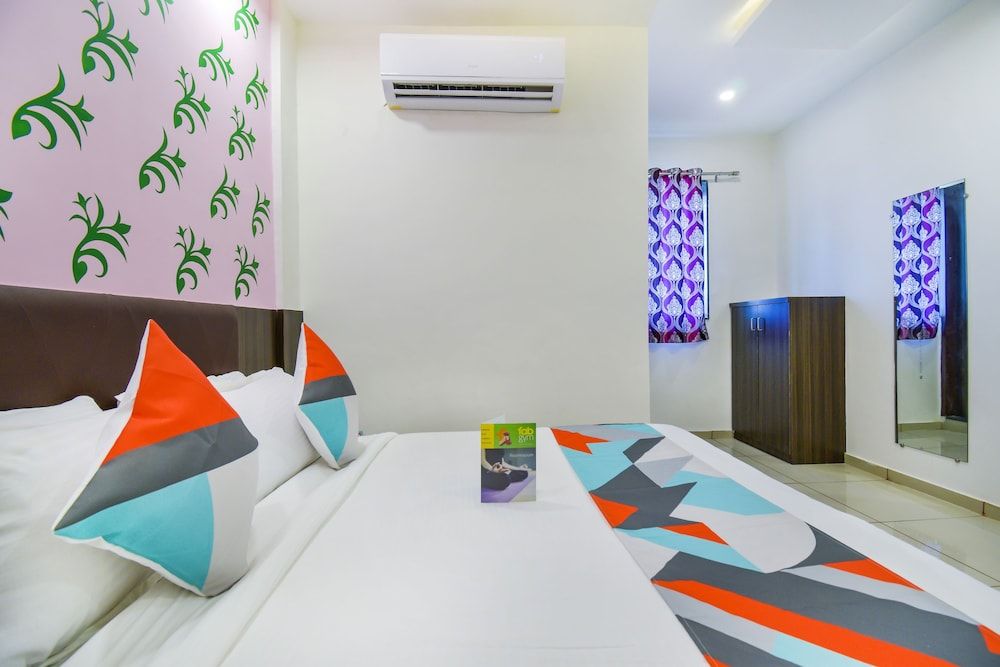 FabExpress Shiv Residency Deluxe Room 2