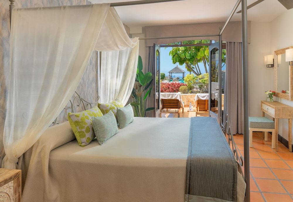 Regency Country Club, Apartments Suites Apartment, 2 Bedrooms, Pool Access (Suite 2, Adults and 3 Children) 6