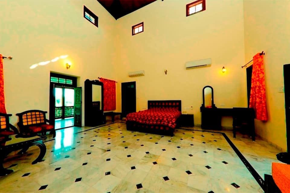 Champaner Heritage Resort Heritage Room