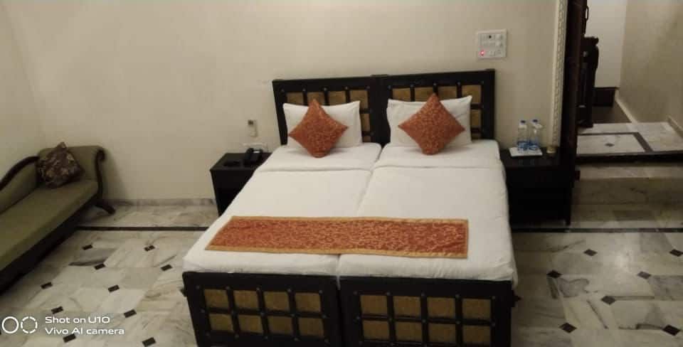 Champaner Heritage Resort Heritage Suite Room 4