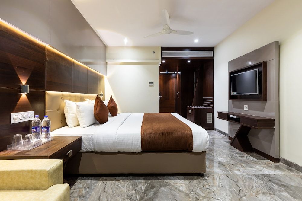 Hotel President Executive Room 2