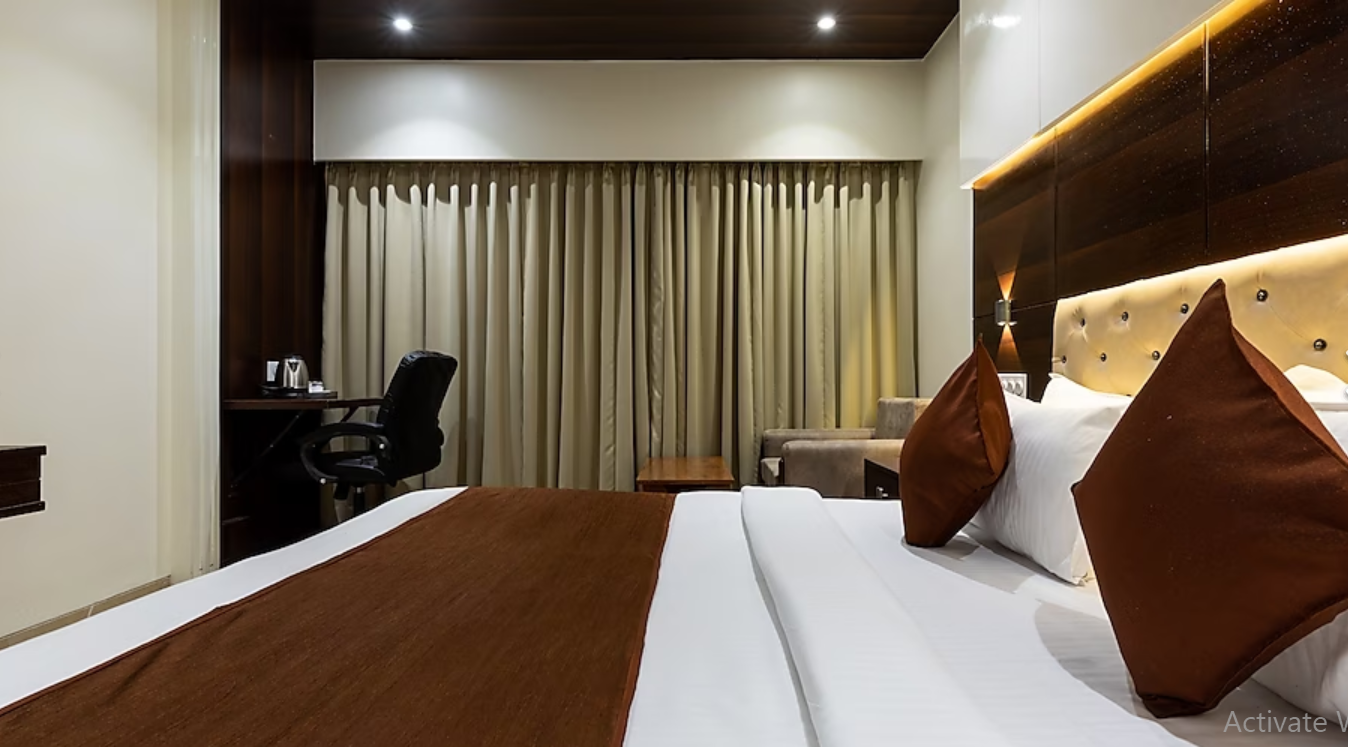 Hotel President Executive Room 5