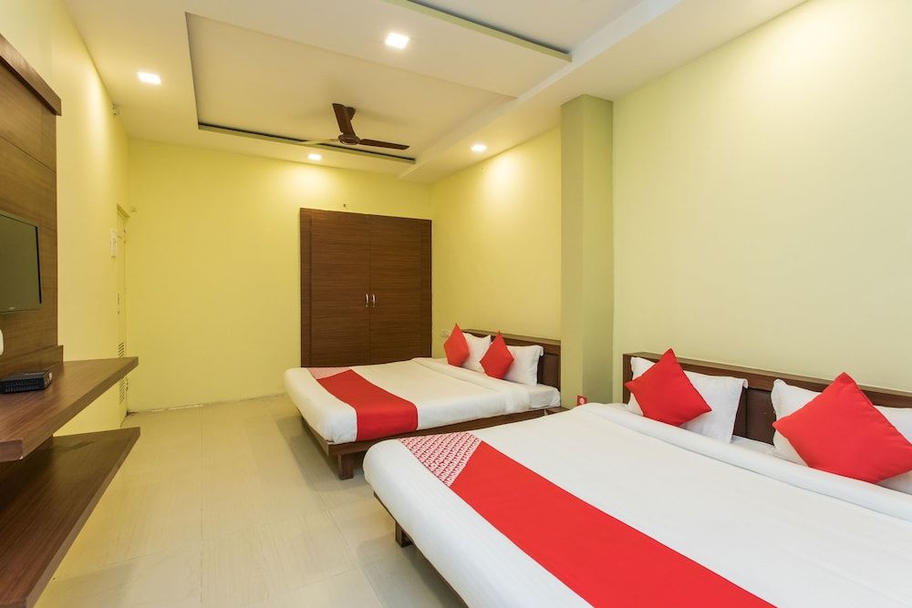 undefined OYO 17161 Hotel Mahalaxmi 10