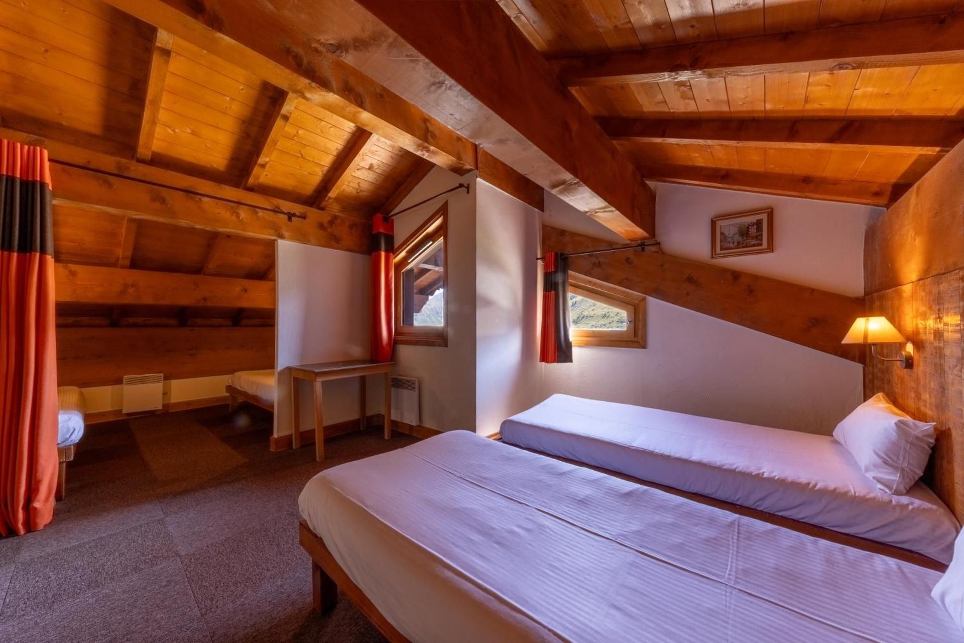 Three-Bedroom Apartment 8 people