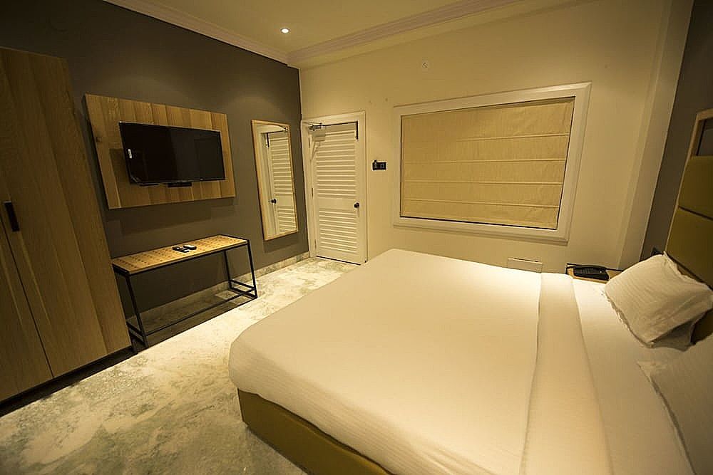 Downtown Bed and Breakfast Executive Room 8