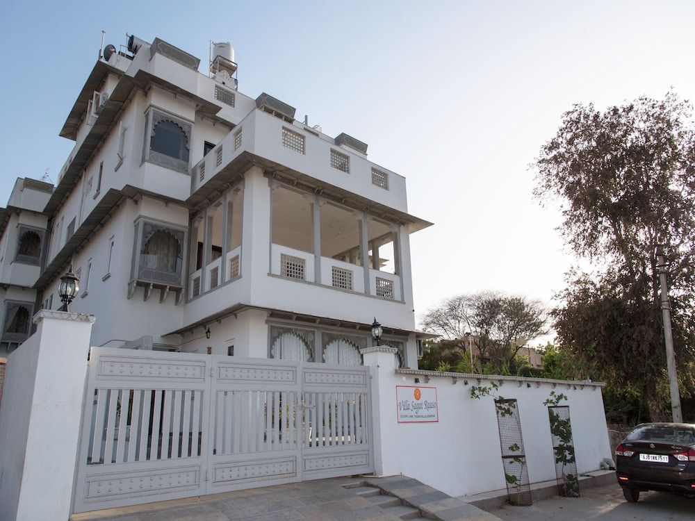 undefined OYO 13793 Villa Sagat Raaso 2